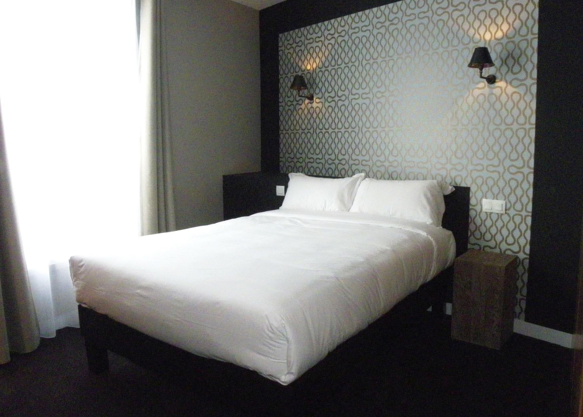 Hotel Les Terres Blanches Chatou Esterno foto