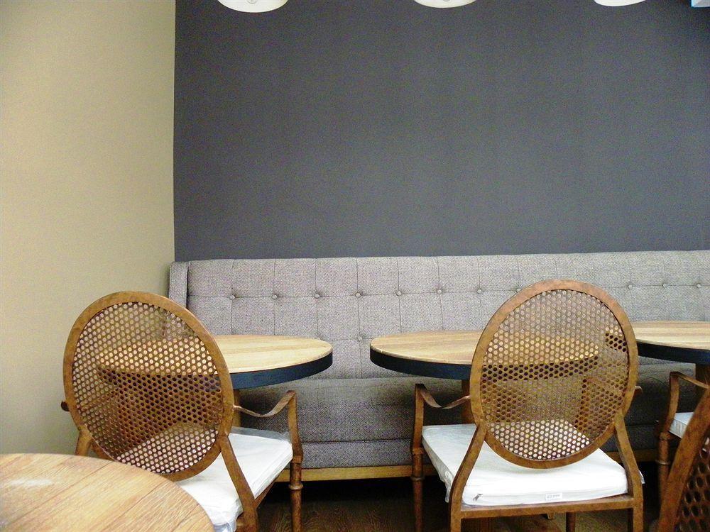 Hotel Les Terres Blanches Chatou Esterno foto